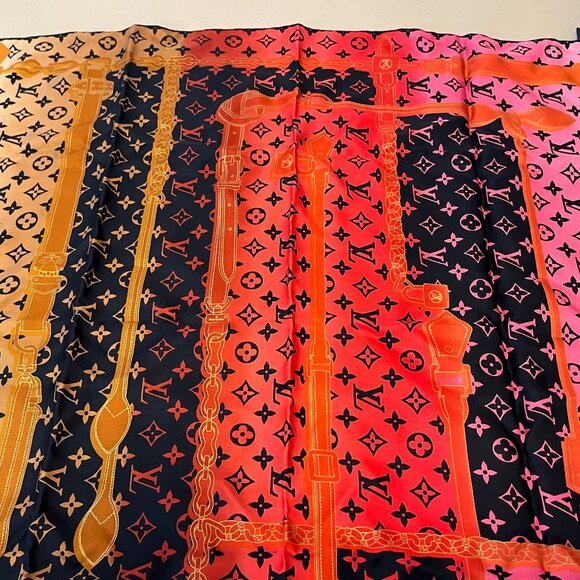 Louis Vuitton Monogram Carré Rising Confidential Scarf - Picture 5 of 7